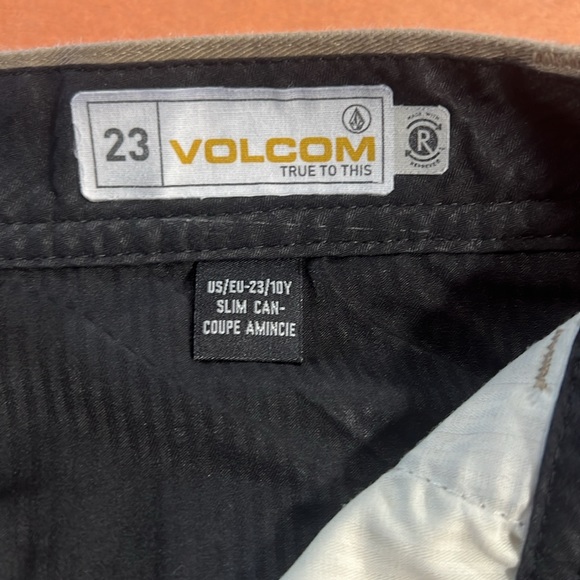 Kids Volcom khaki pants - Picture 4 of 4